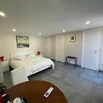 D'hotes A L'ancre Marine De La Rose Bed and breakfast Niza